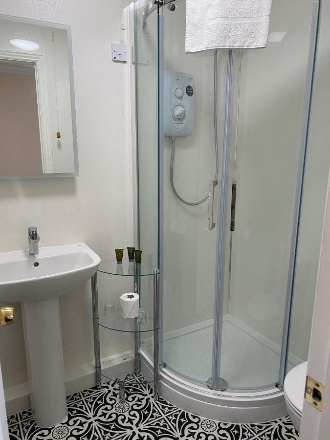 Byways Serviced Apartments Salisbury Buitenkant foto