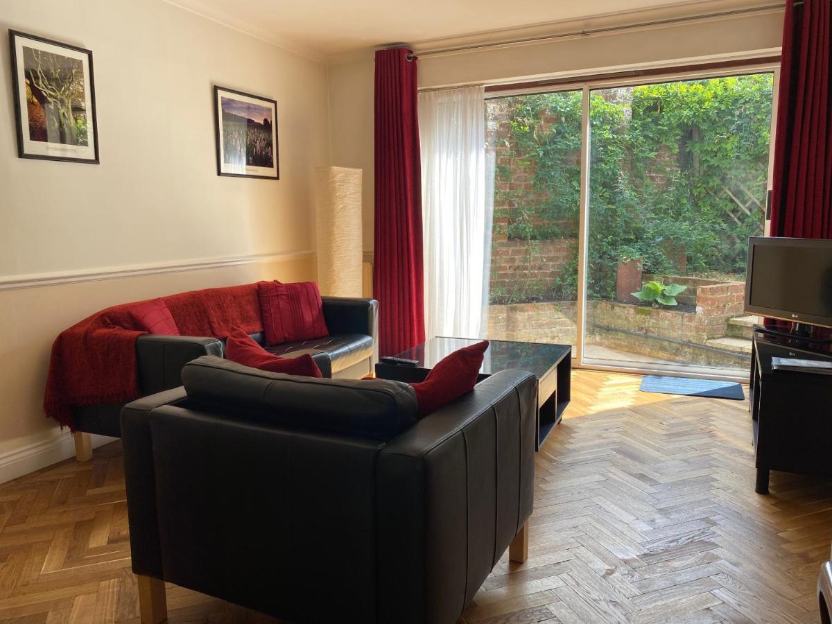 Byways Serviced Apartments Salisbury Buitenkant foto