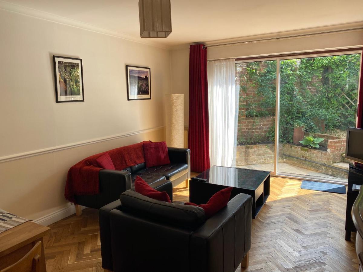 Byways Serviced Apartments Salisbury Buitenkant foto