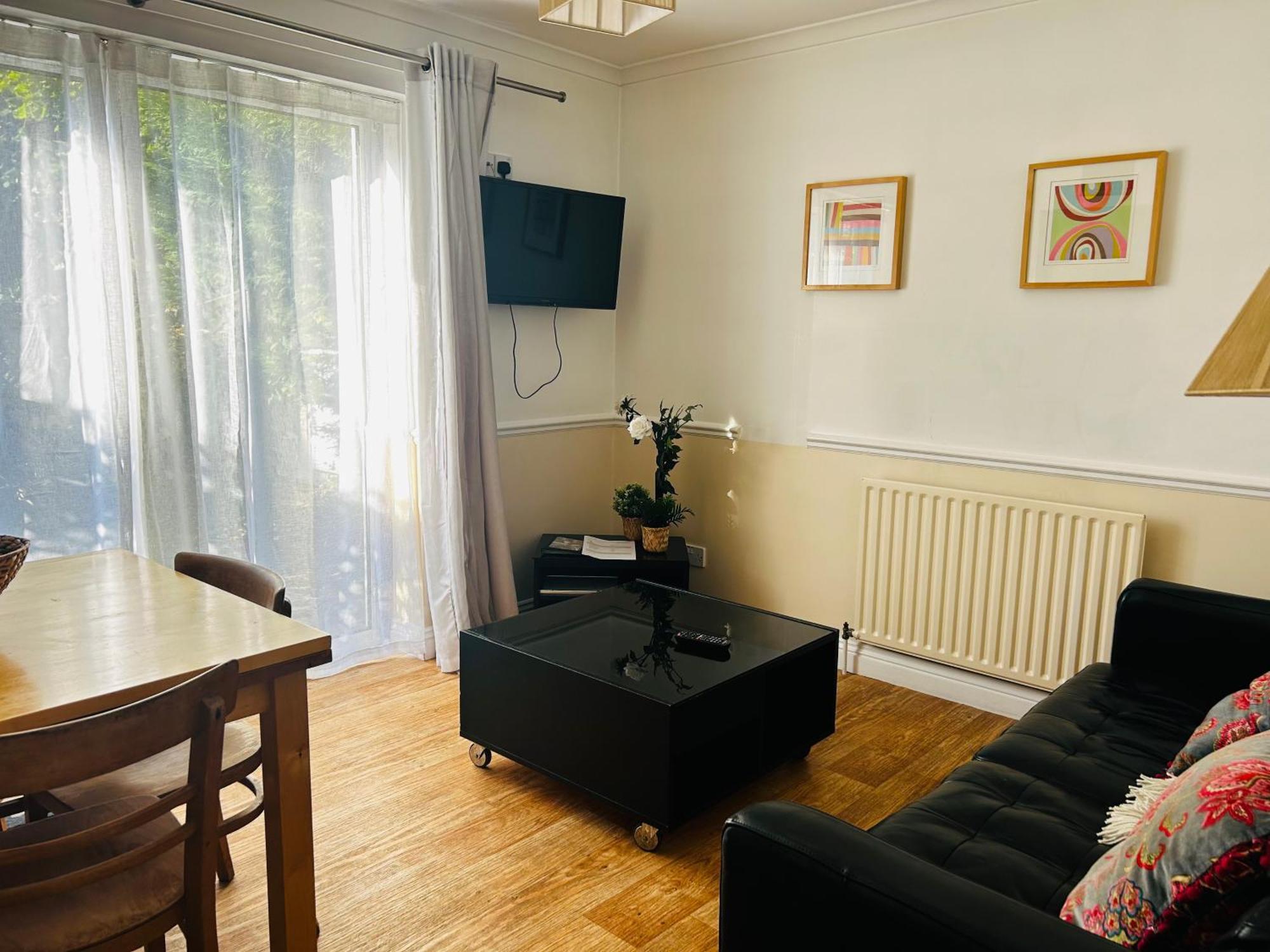 Byways Serviced Apartments Salisbury Buitenkant foto