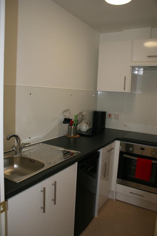 Byways Serviced Apartments Salisbury Buitenkant foto